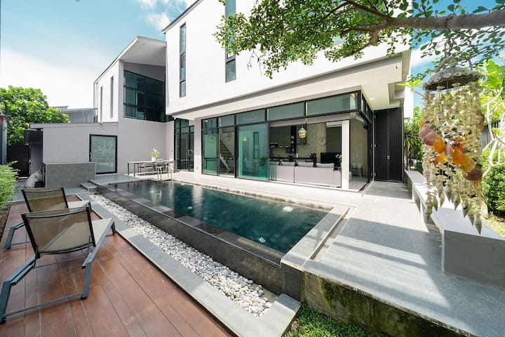 Villa Lami - Villa moderna Phuket 3BD, piscina e palestra - Ville in  affitto a Choeng Thale, Phuket, Thailandia - Airbnb