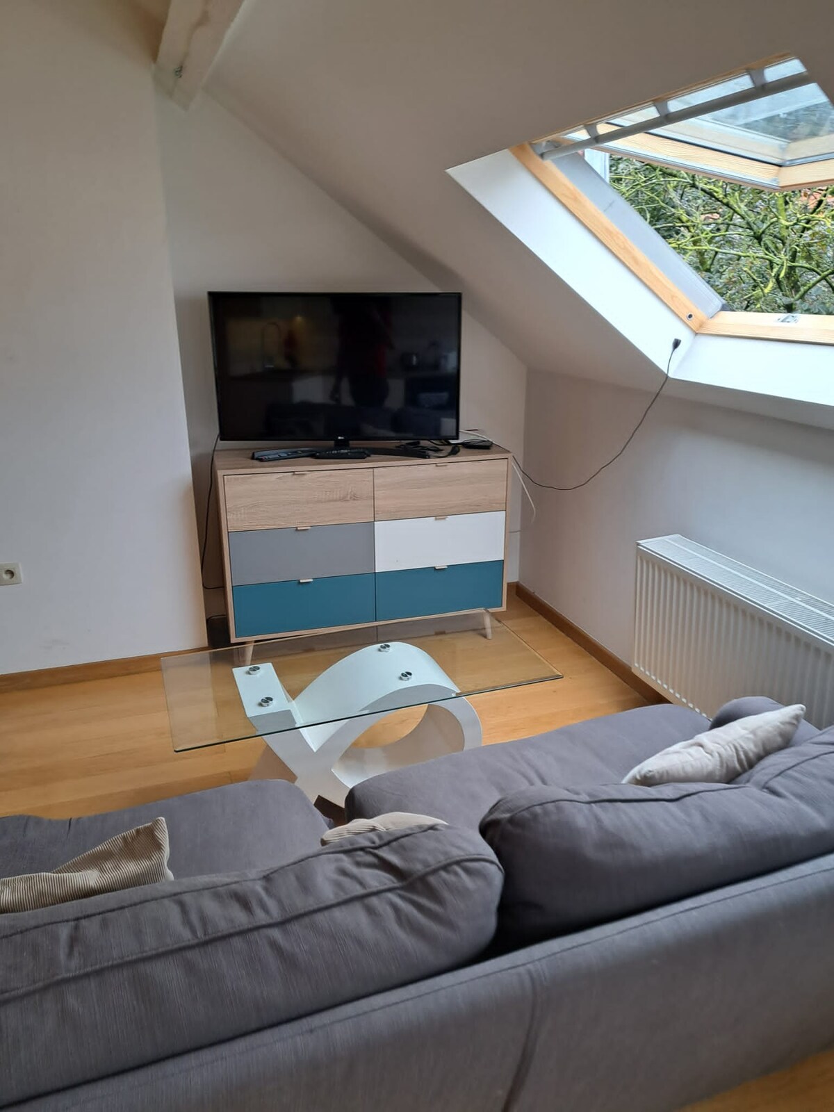 Top performing Airbnb: Bright and Cozy Apartment with Balcony in Forest Vorst