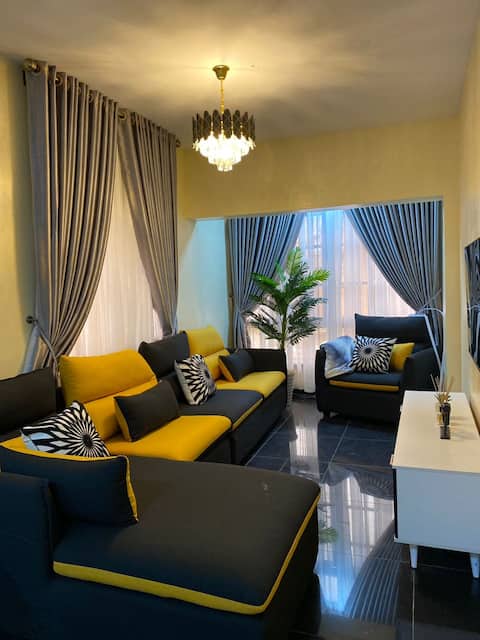 Exquisite 2 Bedroom Apartment
