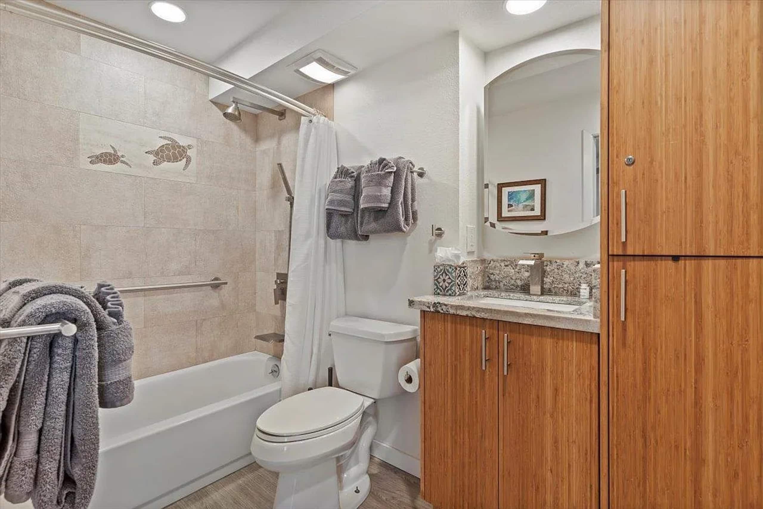 Condo in Kihei · ★4.93 · Studio · 2 beds · 1 bath - Image 16
