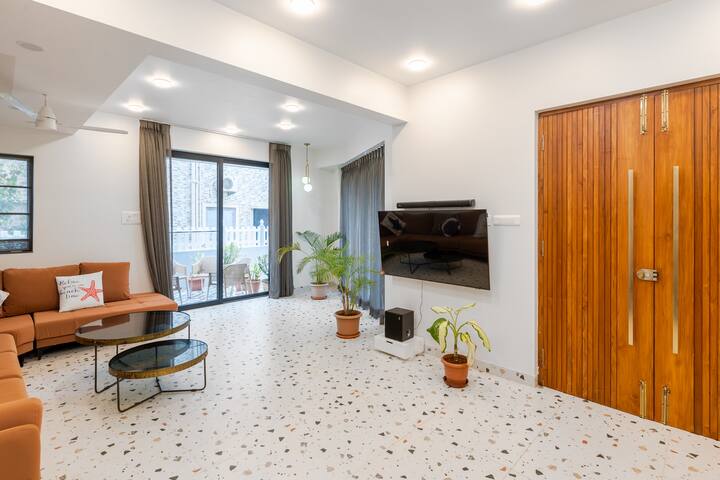 Living area image 3