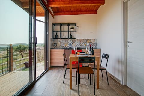 Farm Cabin with rural view-Mimì