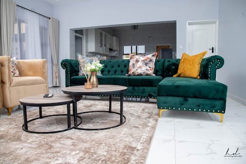 Upstate Apartments- Green