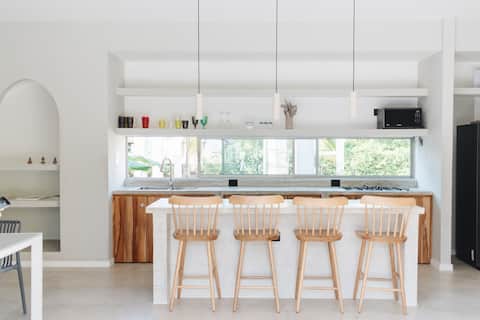Popular Airbnb listing: Gaia Casa de Mar in San Antero