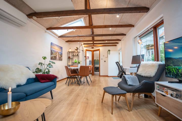 Skylight Lodge · Bright Home w/ Parking & Skylight