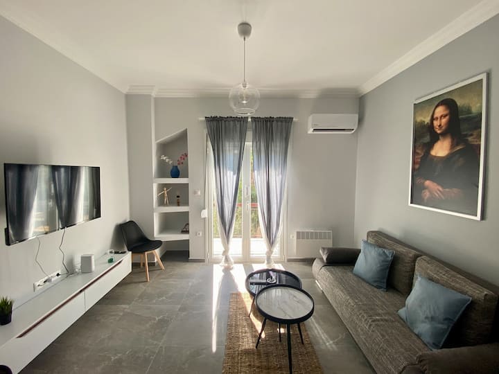 Dimofontas - Hub Thiseio & Gkazi - Athens