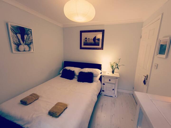 Dormitorio doble en la planta baja 