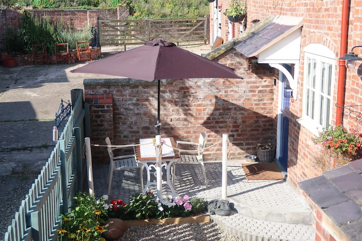 The Old Pantry at Hill Farm - Farm stays for Rent in Wrexham