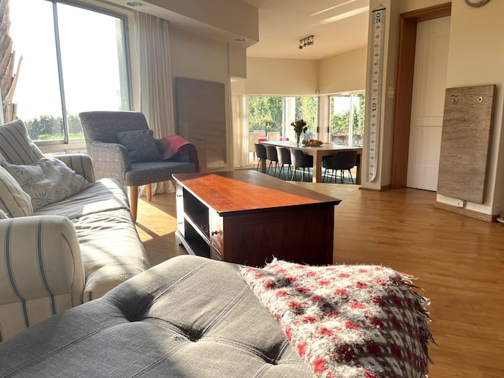 Spacious Villa In Perfect Location! - Cape Town