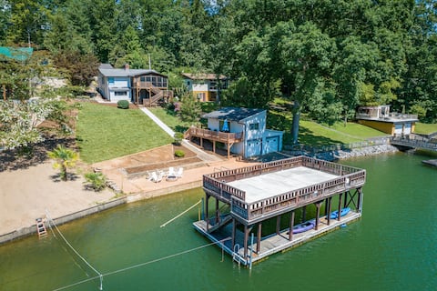 Lakefront home on Lake James!