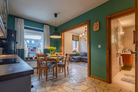 Popular Airbnb listing: Green apartment near Krupówki in Zakopane