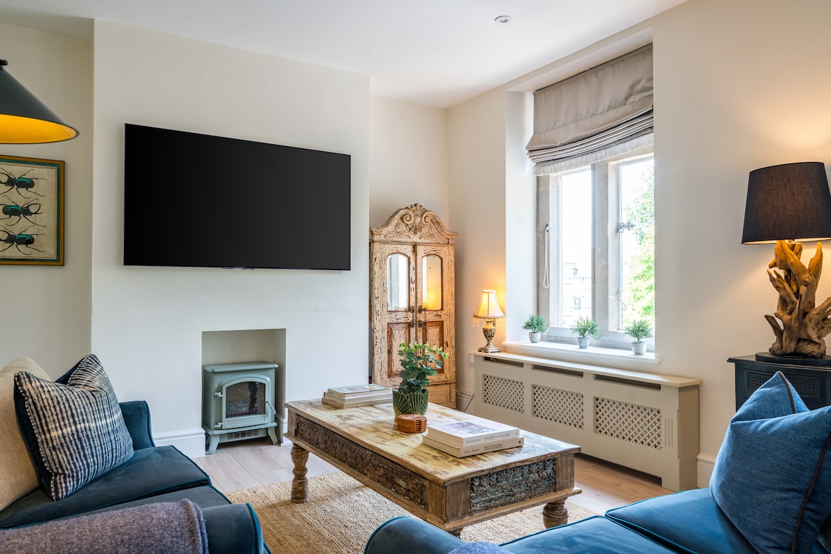 Successful Airbnb property: Bank House, by Handpicked Escapes in Cotswold
