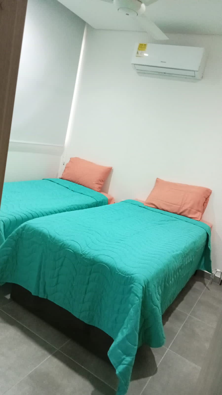 غرفة النوم 2