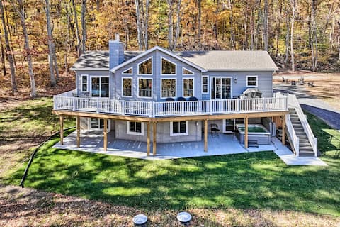 Be Present Chalet - 15 Acres - Hot Tub