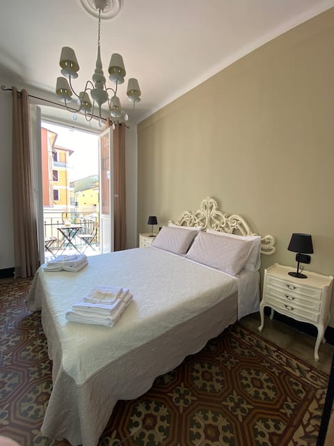 NonnaLidia  charm between Portofino and Cinque terre