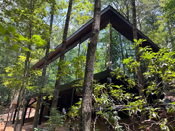 Modern Glass Cabin near trails, wine, & Dahlonega Cabins for Rent in