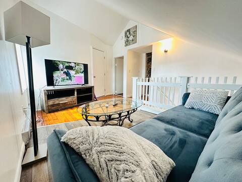 Renovated Two Bedroom Apartment in Watervliet