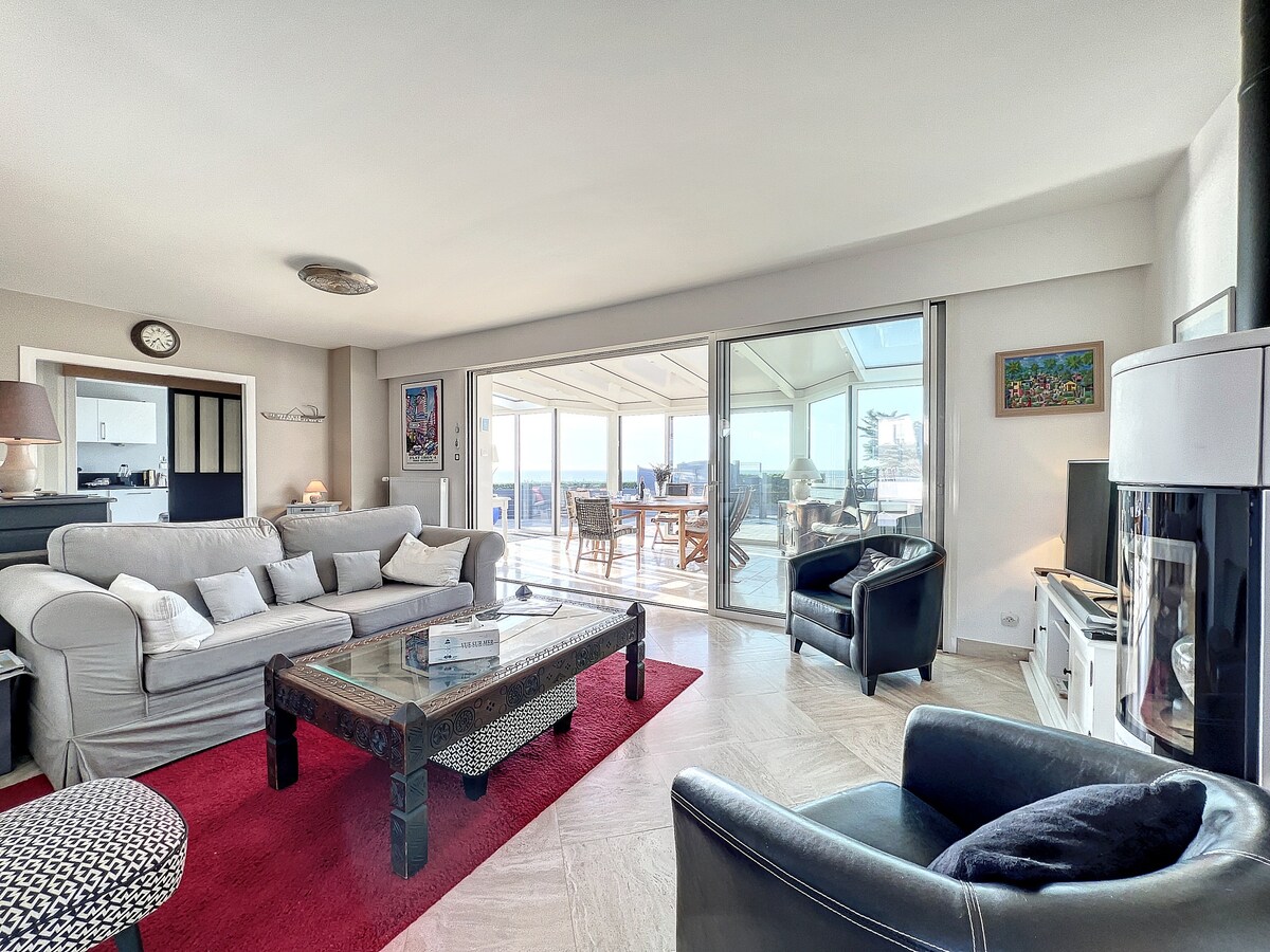 Top Airbnb: La Houle: 2 bedrooms, 4 people – Beachfront in Donville Les Bains