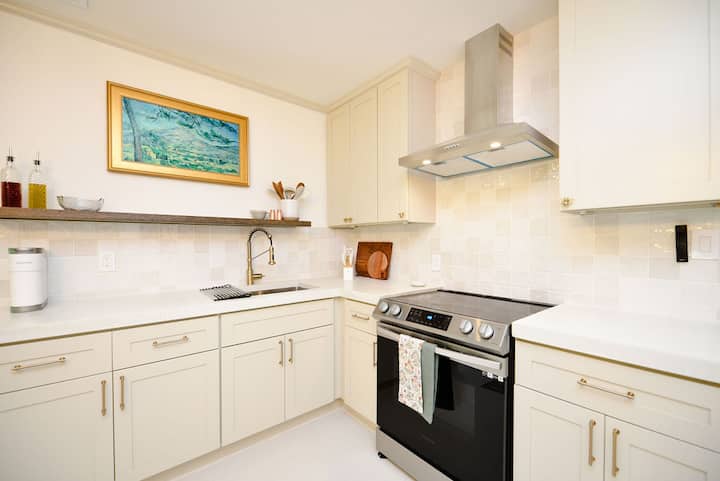 Mccauley House D | Private, Quaint *Chefs Kiss* - Burlington, NC