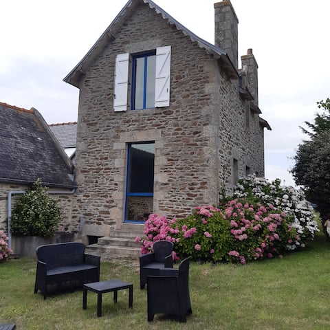Chic & Authentic Stone Gîte Calm Sea