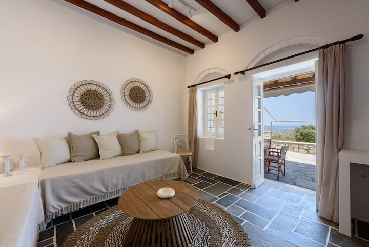 Petra-sunset House Near Parikia For Up To 4 Guests - Paros