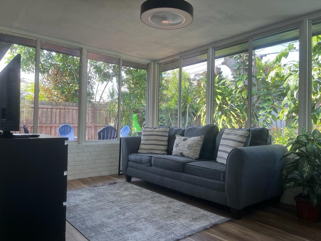 享受这个房间的环境，接下来是外出放松和看电视的最佳选择，或将其用作带拉出式沙发床的额外卧室。