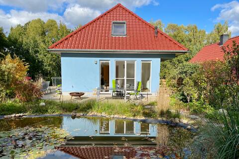 large apartment / blue house with sauna & garden