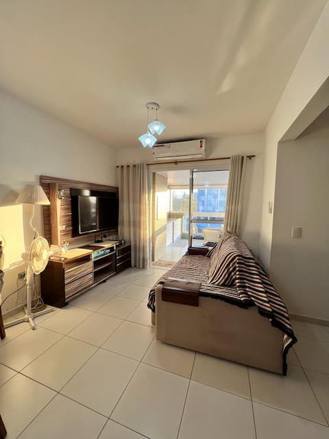 Airbnb em destaque: PÉ NA AREIA apartment in Bertioga. em Bertioga