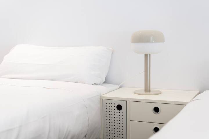 amazing zurriola surfing beach gallery image 2