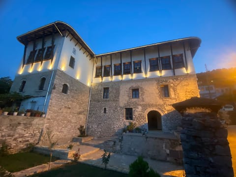 Popular Airbnb listing: Melodia - Harmony Heaven in Shqipëria Jugore