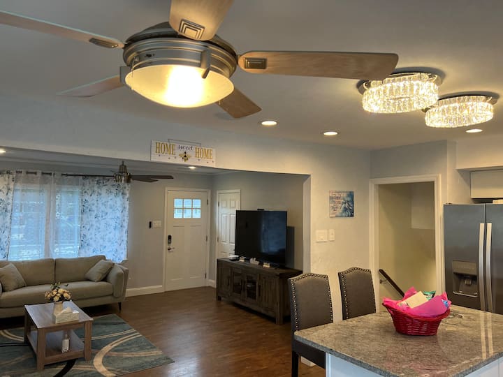 Cozy, Modern Entire House Near Beaches, Boardwalk - Ocean City, NJ