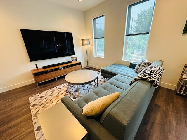 Downtown Denver Smart House gallery image 2