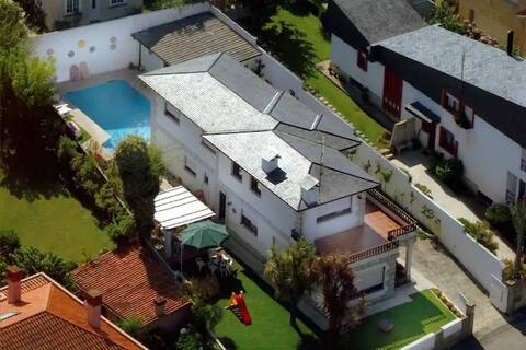 "Family house near Vigo"