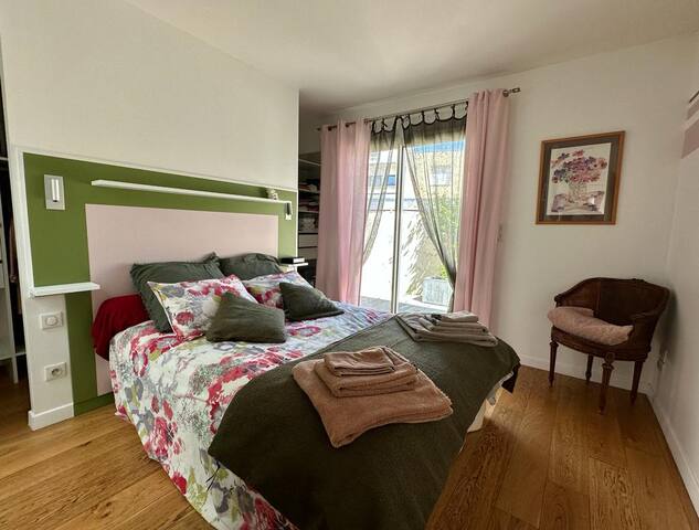 Villa centre ville avec piscine gallery image 5