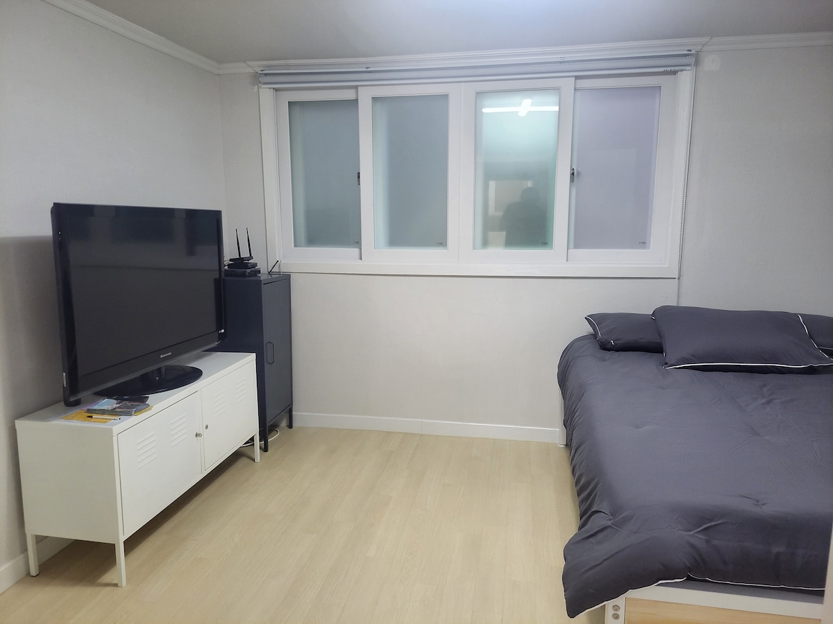 საძინებელი 1