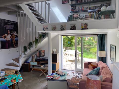 Old cosy atypical house