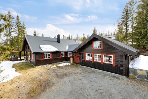 New dates available - also Easter! Ski in/ski out