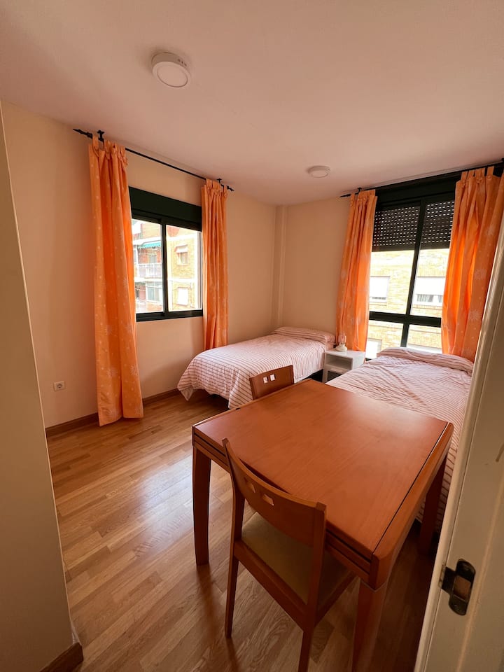 Segundo dormitorio/ห้องนอนที่ 2