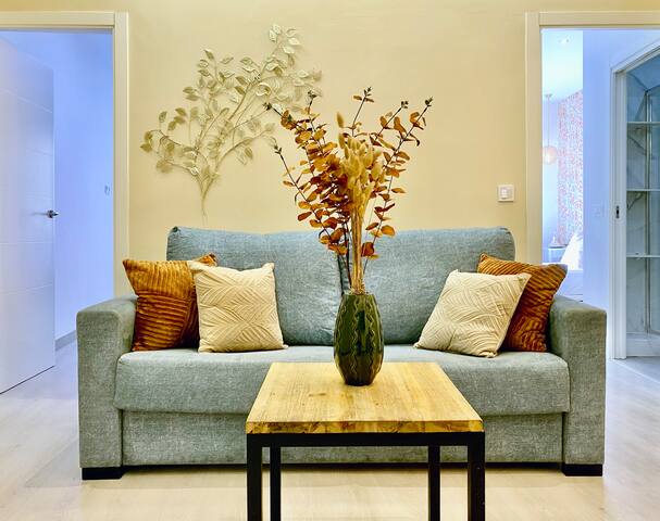 Puerta del Sol Center – In the Heart of Madrid gallery image 5