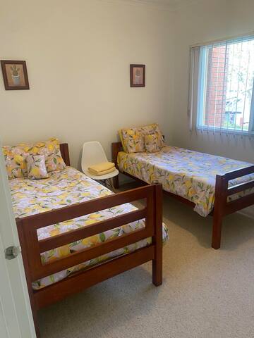 Kensington Townhouse 3BR gallery image 5