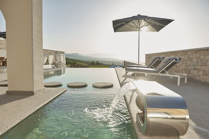 Aegean Sunset Villas & Spa ‘Villa Sky’