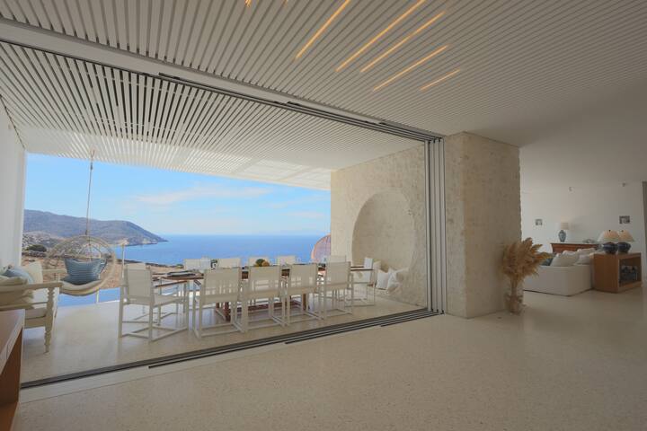 Stunning Villa – Sea and Sunset views (sleeps 8) gallery image 2