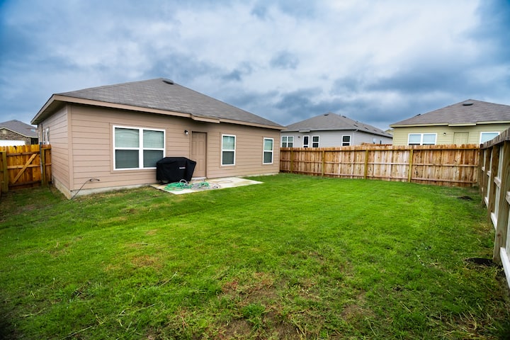 Brand new home next door to RAFB Houses for Rent in Converse Texas United States Airbnb