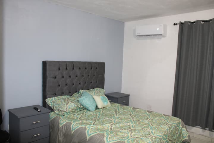 الغرفة الرئيسية.