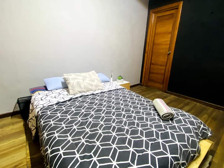 Habitación 2 (Cama Matrimonial)