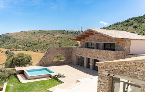 "La Villa" of Mas d'Antonegre