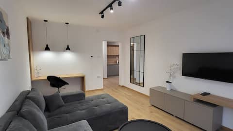 Spring Apartments - No. 4 - One-bedroom