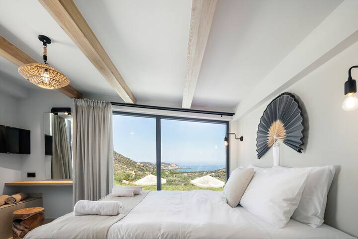 Luxury Villa with Sea Views, Fire Pit & near beach gallery image 5