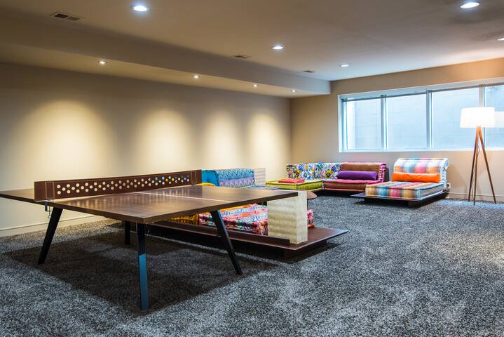 Private Art House Estate gallery image 5