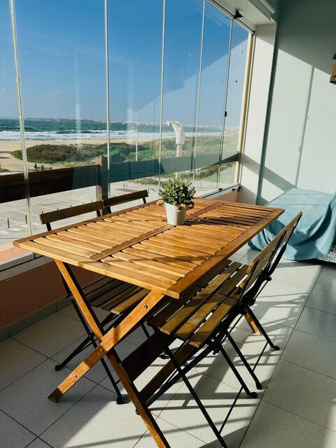 2 bedroom apartment overlooking the sea Consolação Peniche